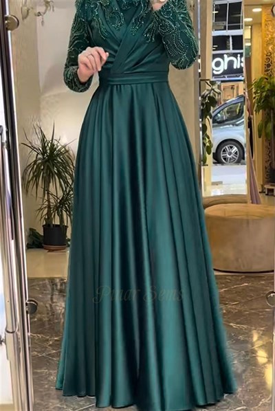 Pınar Şems Melis Abiye Zümrüt