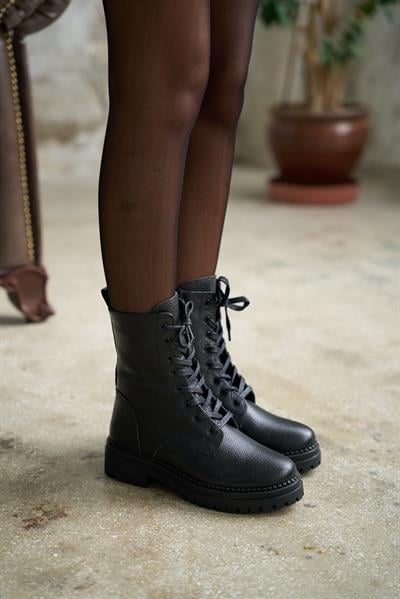 Barbara Siyah Renkli Gerçek Deri Kadın Postal