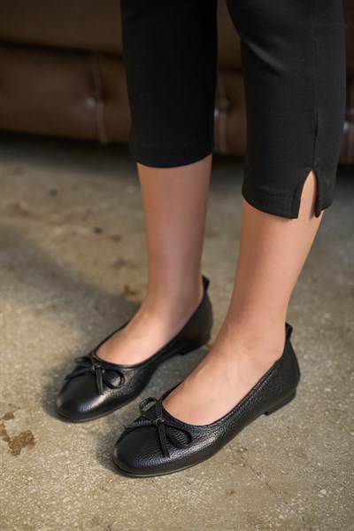 Jennifer Gerçek Deri Siyah Renkli Kadın Kısa Babet