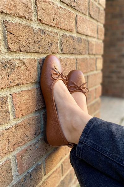 Jennifer Gerçek Deri Taba Renkli Kadın Kısa Babet