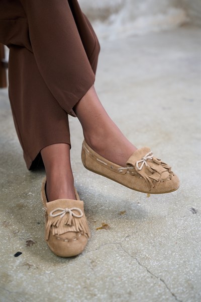 Bloom Gerçek Deri Camel Renkli Kadın Bağcıklı Kısa Topuklu Babet