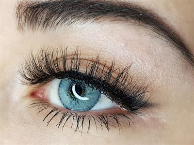 Takmakirpiğim Gerçek Vizon El Yapımı Takma Kirpik Rosy Modeli Ve Powerliner Kalem Yapıştırıcı.