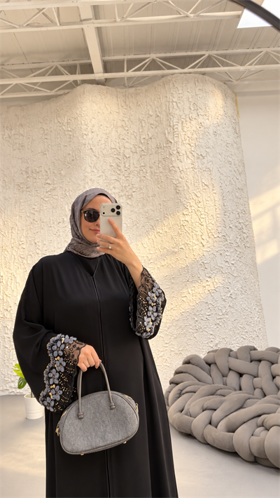 Gri Tül İşlemeli Sİyah Abaya
