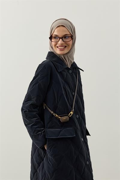 Lacivert Kapitone Mont