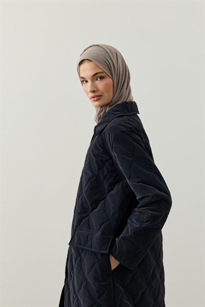 Lacivert Kapitone Mont