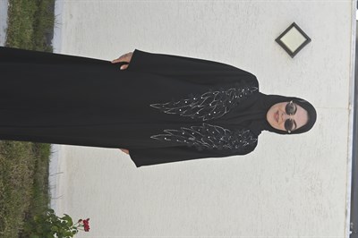 Melek Aplike İşlemeli Siyah Abaya