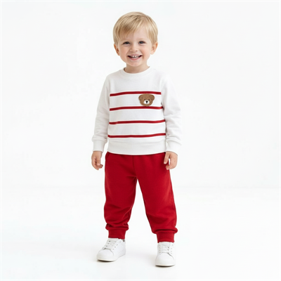 Çizgili Sweatshirt ve Kırmızı Eşofman Takımı