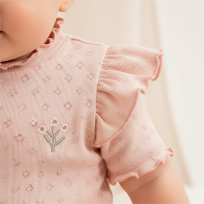 Kız Bebek Jakarlı Fırfırlı Nakış İşlemeli Kısa Kollu Şortlu 2li Takım  