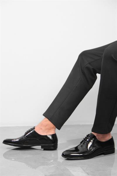 Hakiki Deri Bağcıklı Siyah Rugan Erkek Klasik Ayakkabı Elegante