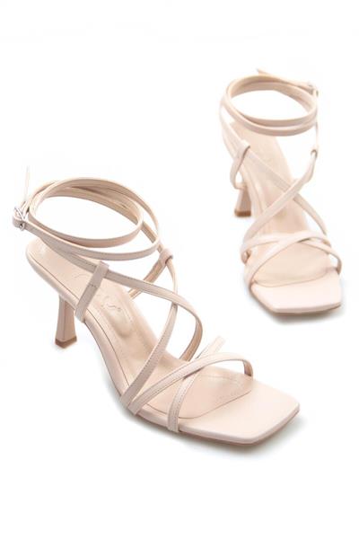 Kadın Çapraz Bantlı Bağlamalı Küt Burun Topuklu Ayakkabı Aliz