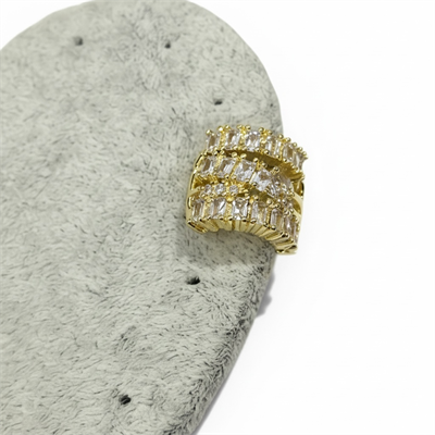 Earcuff Sıkıştırmalı Pirinç Kıkırdak Küpe Baget Taşlı Üç Sıralı Altın Renk         