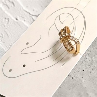 Earcuff Sıkıştırmalı Pirinç Kıkırdak Küpe Tek Sıra Baget Zirkon Taşlı Altın Renk         