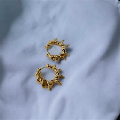Kadın Çelik Retro Sarmal Halka Küpe (Altın Gold Renkli Kararmaz)