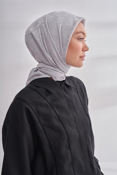 İtalyan Jakar Kazayağı Desen Eşarp - Gümüş