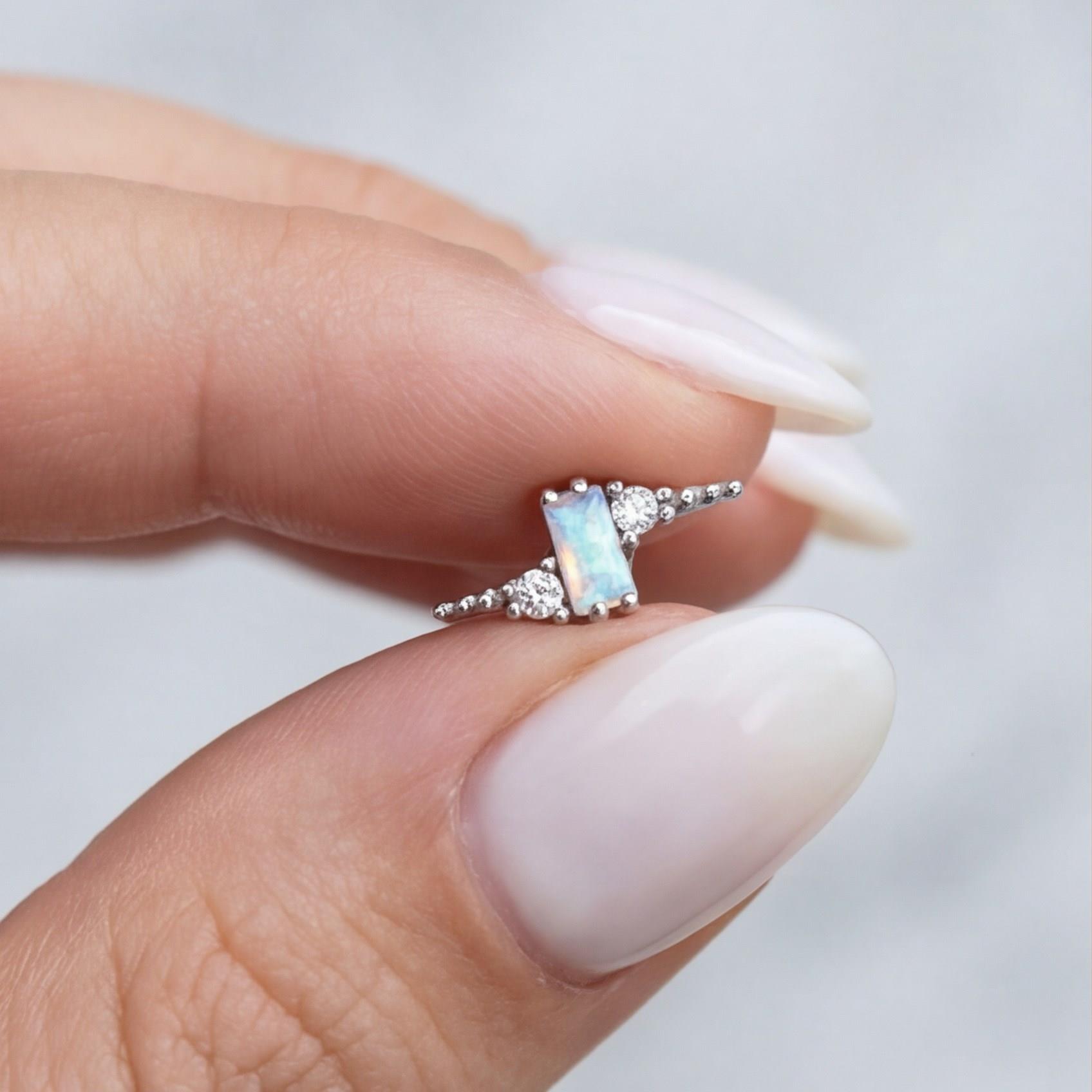 316L Çelik Zirkon Taşlı Yıldırım Şeklinde Piercing PRC-202