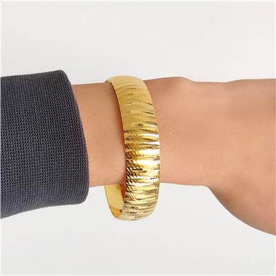 22 Ayar Altın Kaplama Çizgili 15mm Kalınlıkta Bilezik BLZ-1421