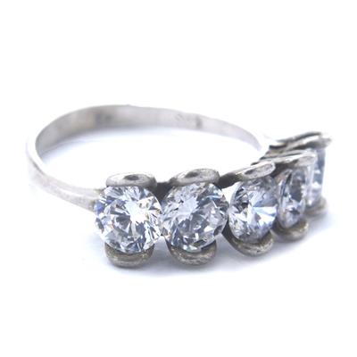 925 Ayar Gümüş Zirkon 5 Taş Kadın Yüzük GKY-115