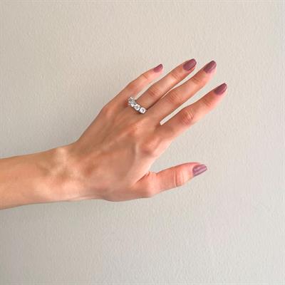 925 Ayar Gümüş Zirkon 5 Taş Kadın Yüzük GKY-113