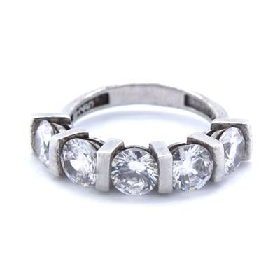 925 Ayar Gümüş Zirkon Baget Taşlı 5 Taş Kadın Yüzük GKY-119