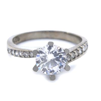 925 Ayar Gümüş Zirkon Baget Tek Taş Kadın Yüzük GKY-123