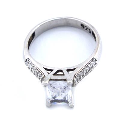 925 Ayar Gümüş Zirkon Baget Tek Taş Tasarım Kadın Yüzük GKY-124