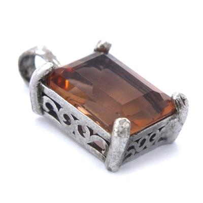 925 Ayar Kare Gümüş Çerçeveli Zultanit Taşlı Kolye Ucu GKU-102