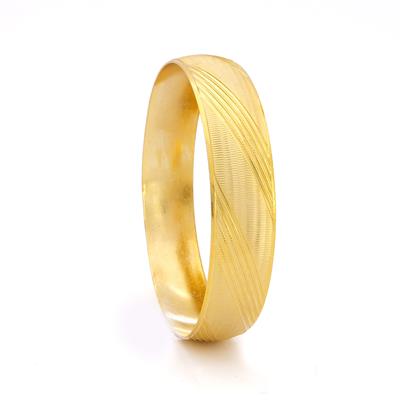 Altın Kaplama Cizgi Desenli Bilezik 15 mm Kalınlık BLZ-1059