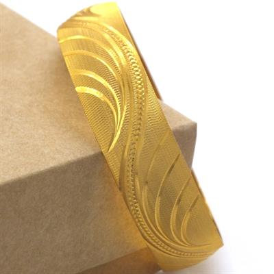 Altın Kaplama Dalgalı Çizgili 1.5 cm Bilezik BLZ-3058