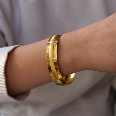 Altın Kaplama Dikey Çizgili Bilezik 15 mm Kalınlık BLZ-1104