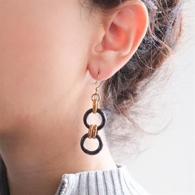 Çelik Halka Küpe Çift Renk Halkalı Tasarım Küpe UNK-572