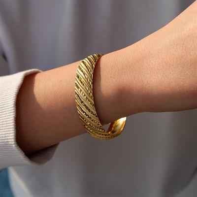 İmitasyon Bilezik Altın Kaplama 1.5 cm Yan Çizgili Model BLZ-3086