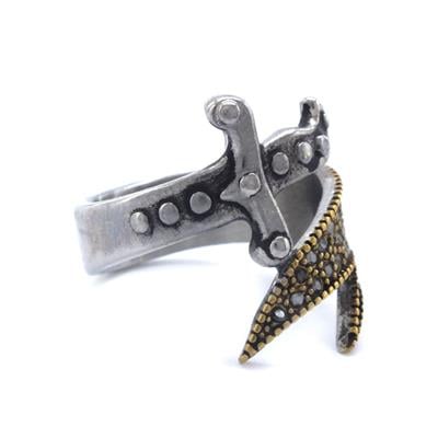 Kılıç Detaylı Taşlı 316L Çelik Erkek Yüzük ÇEY-101