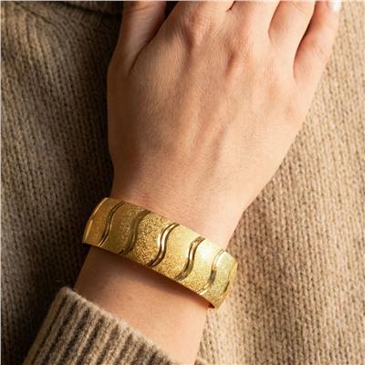 Altın Kaplama 2 cm Dalga Çizgili Bilezik BLZ-3092