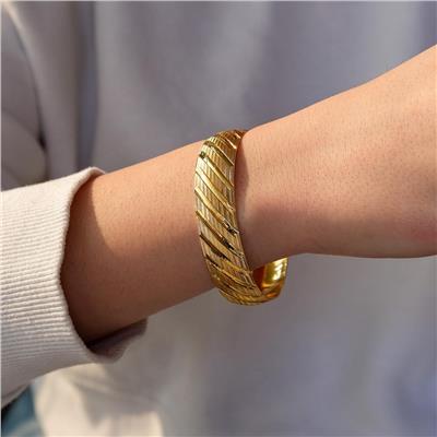 Altın Kaplama Çapraz Çizgili 1.5 cm İmitasyon Bilezik 