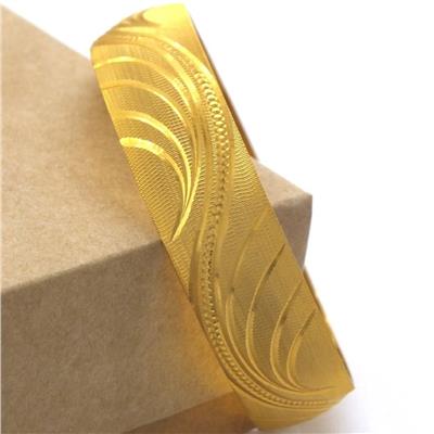 Altın Kaplama Dalgalı Çizgili 1.5 cm İmitasyon Bilezik 