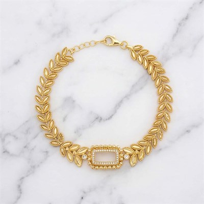 Gold-Plated Engraved Flower Patterned Gram Frame Bracelet BLK-1312