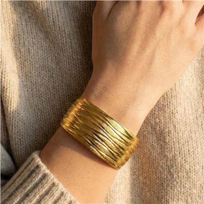Altın Kaplama Mega Çizgili Bilezik 30mm Kalınlık BLZ-1147