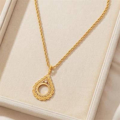 Çeyrek Altın Çerçeveli Kolye Ucu Altın Kaplama İşlemeli TGR-628