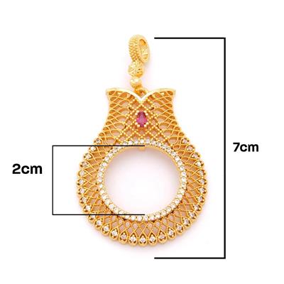 Yarım Altın Çerçeveli Kolye Ucu Altın Kaplama İşlemeli TGR-634