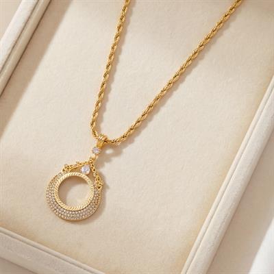 Yarım Altın Çerçeveli Kolye Ucu Altın Kaplama İşlemeli TGR-673