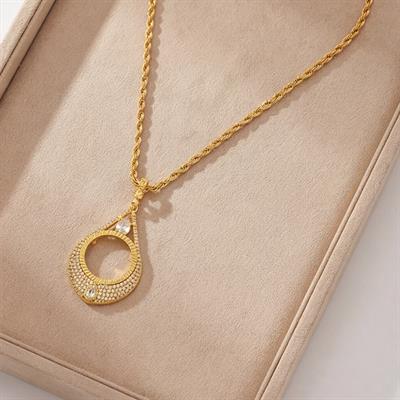 Yarım Altın Çerçeveli Kolye Ucu Altın Kaplama İşlemeli TGR-665