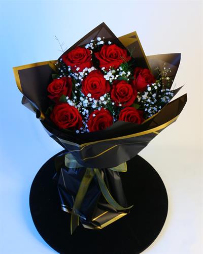 9 Kırmızı Gül Buketi