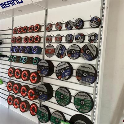 Bering Q7 Zr • Zirconium Premium Flap Discs • 180 x 22.23 • Grit 40