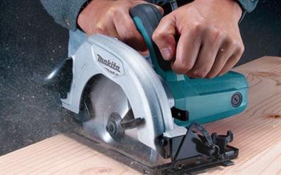 Makita M5802B 1050 W Chipboard Cutting Machine 190mm