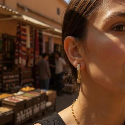 Özel Seri Zirkon Taşlı Kare Gold Küpe