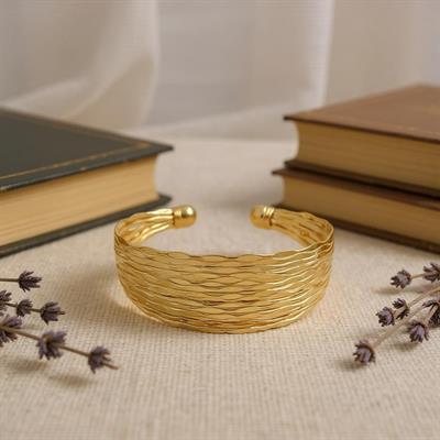 Gold Çizgi Desen Kelepçe Bileklik