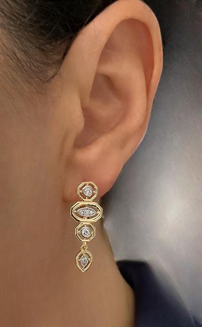 Zirkon Taşlı Geometrik Model Gold Küpe