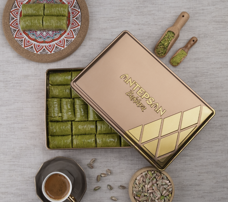 Antep Fıstıklı Dolama Baklava Özel Hediye Kutulu 800 G