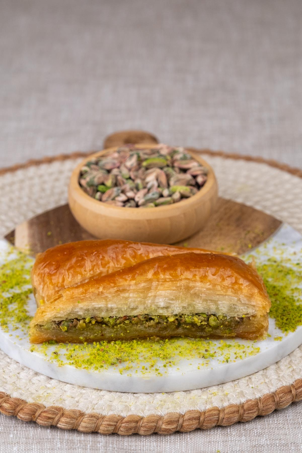 Antep Fıstıklı Havuç Dilimi Baklava Özel Hediye Kutulu 750 G