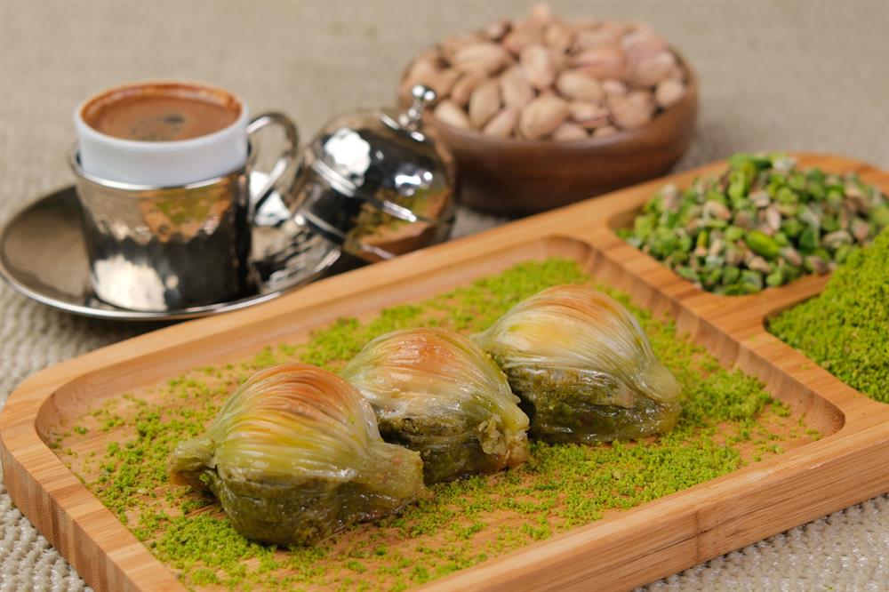 Midye Baklava